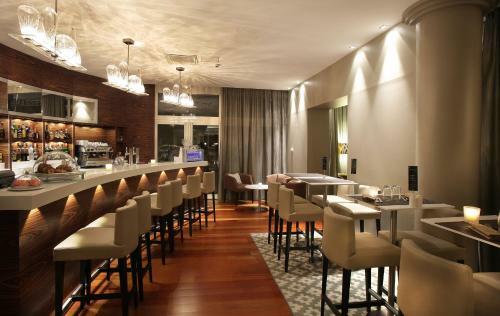 AC Hotel By Marriott Ambassadeur Antibes - Juan Les Pins