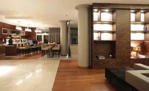 AC Hotel By Marriott Ambassadeur Antibes - Juan Les Pins
