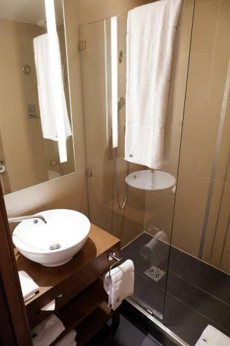 AC Hotel By Marriott Ambassadeur Antibes - Juan Les Pins