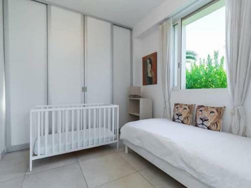 Enticing Villa In Juan-les-pins At 100 M From The Beach