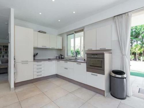 Enticing Villa In Juan-les-pins At 100 M From The Beach