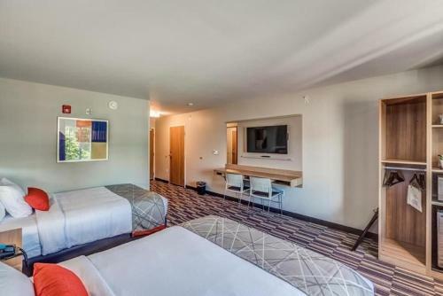 Hotel Microtel Inn & Suites By Wyndham Amsterdam