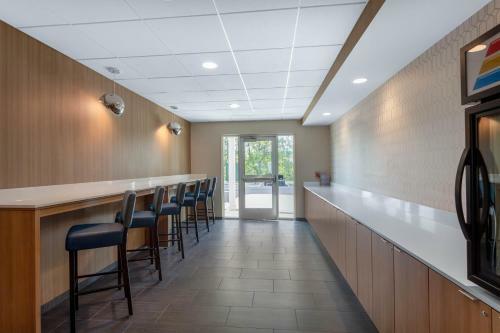 Hotel Microtel Inn & Suites By Wyndham Amsterdam