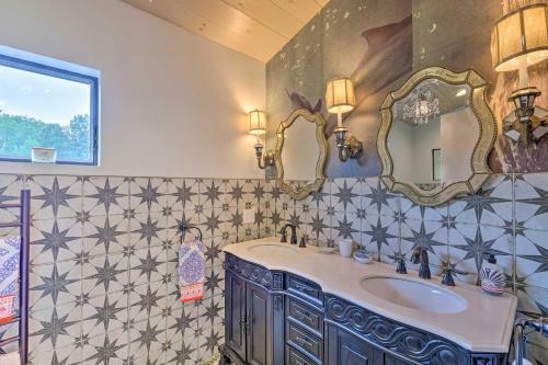 Luxe And Modern Home 30mi To Saratoga Springs!