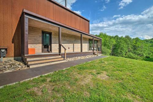 Luxe And Modern Home 30mi To Saratoga Springs!