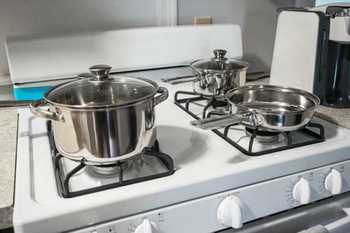 Apartamento Spacious & Comfy 5min To Downtown Royal Beds