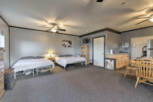 Apartamento Auburn Studio With Yard And Fire Pit About 5 Mi To Lakes!