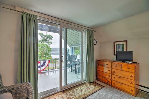 Renovated Lakefront Home With Deck In Northville!