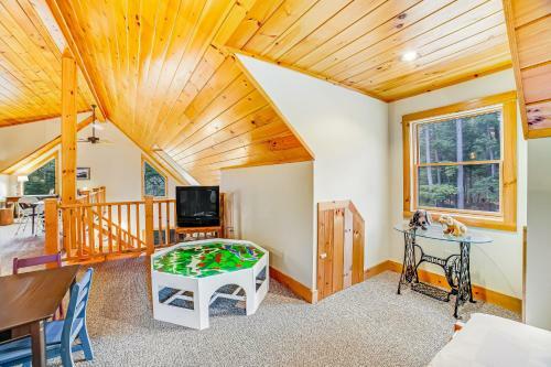 Hemlock Lodge