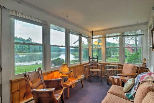 Cozy Cottage On Caroga Lake With Waterfront Fire Pit