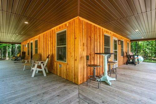 Cabin Glamping Chef's Kitchen New Build