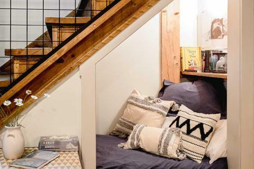 Clermont Cabin: A Quiet, Private Couples Retreat