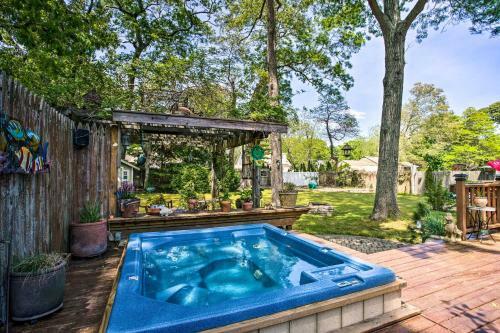 Charming Hampton Bays Home With Gazebo And Garden