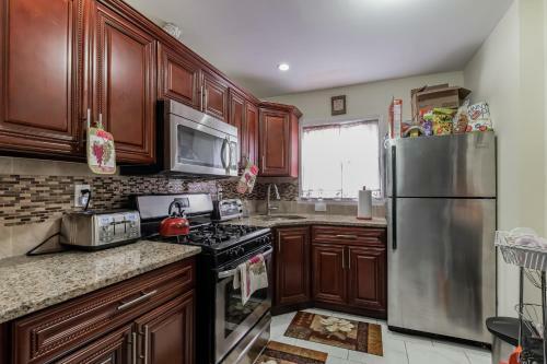 Modern Cozy 3br Home Just 10 Mins From Jfk! Residence