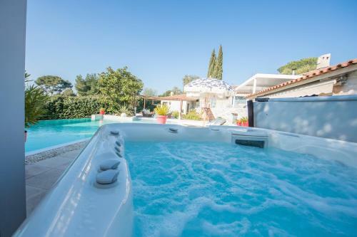 Villa Secret D'azur Un Paradis Avec Piscine Et Spa