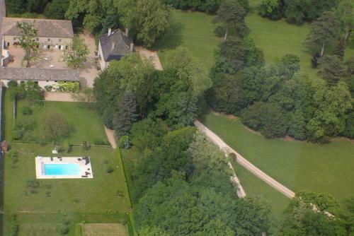 Hostal Ch�teau De Beauchamp- La Chapelle De Guinchay