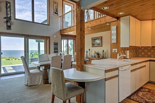 Amazing Rocky Point Retreat Overlooking The Sound!