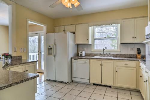Dutchess County Guest House On Working Horse Farm!