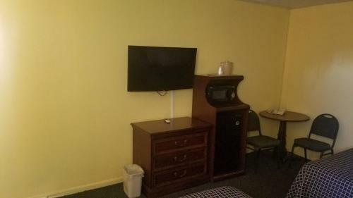 Black Gold Motel