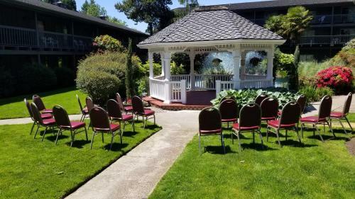 Shilo Inn Suites Hotel - Portland/beaverton