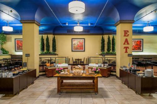 Hotel Embassy Suites Portland - Downtown