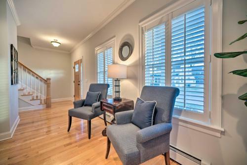 Stunning House With Deck, Game Room And Home Gym!