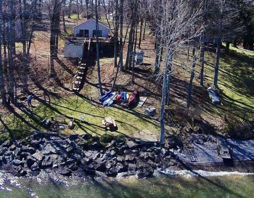 Maple Cottage On Secret Cove In Parkland