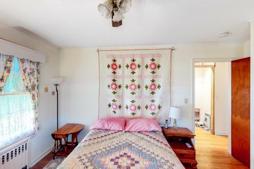 Classic Southold Country Charmer