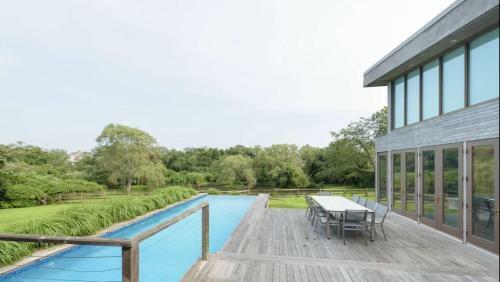 Stunning South Hampton Retreat