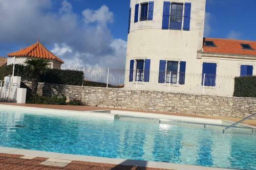 Maison Avec Piscine Proche Mer Et For�t