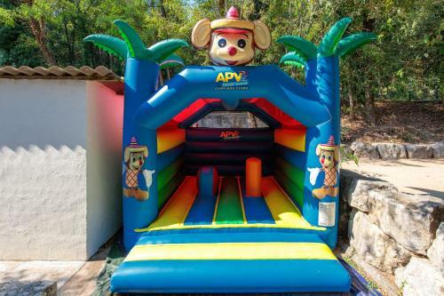 Camping Au Vallon Rouge **** - Maeva