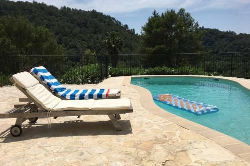 Villa De Charme Avec Vue Superbe � 10 Km De La Mer