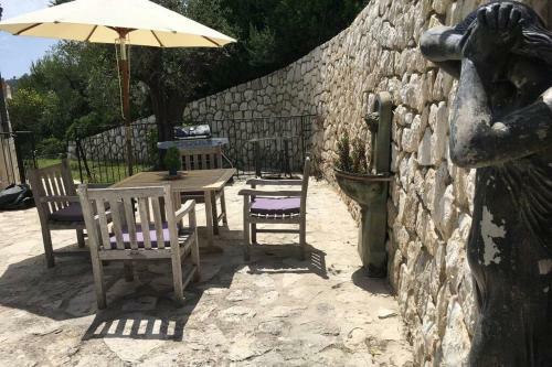 Villa De Charme Avec Vue Superbe � 10 Km De La Mer