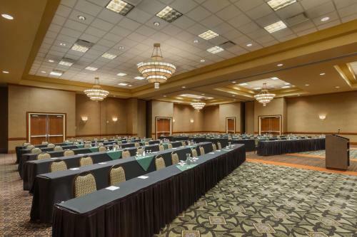 Hotel Embassy Suites Portland - Airport