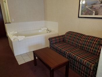 Guesthouse Hotel & Suites Portland