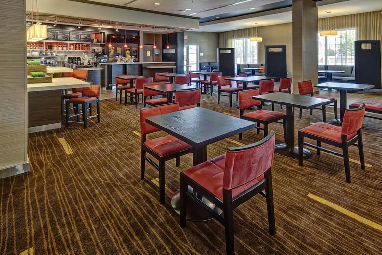 Hotel Courtyard By Marriott Westbury Long Island