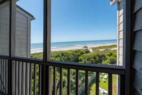 Island Beach & Racquet Club III