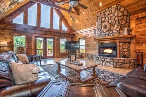 Black Mountain Hilltop Retreat