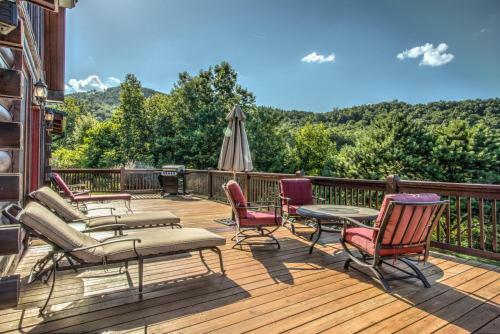 Black Mountain Hilltop Retreat