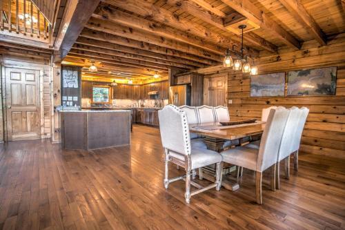 Black Mountain Hilltop Retreat