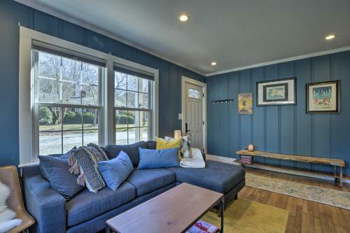 Renovated Carrboro Home With Deck And Fire Pit!