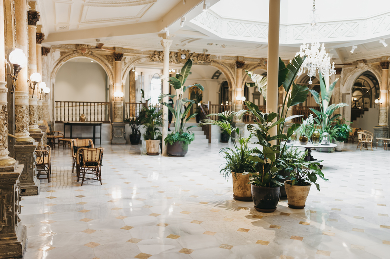 Hotel Oriente Atiram