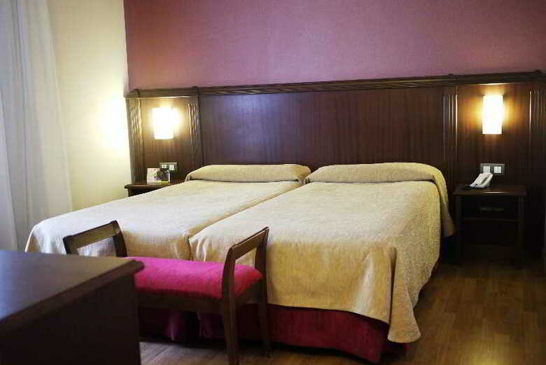 Hotel Oriente Atiram