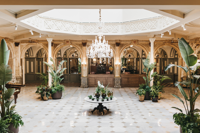 Hotel Oriente Atiram