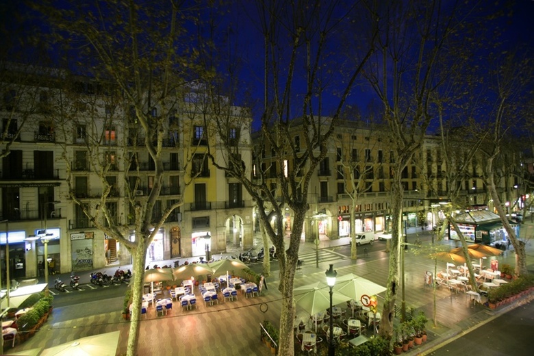 Hotel Oriente Atiram