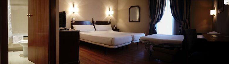 Hotel Oriente Atiram