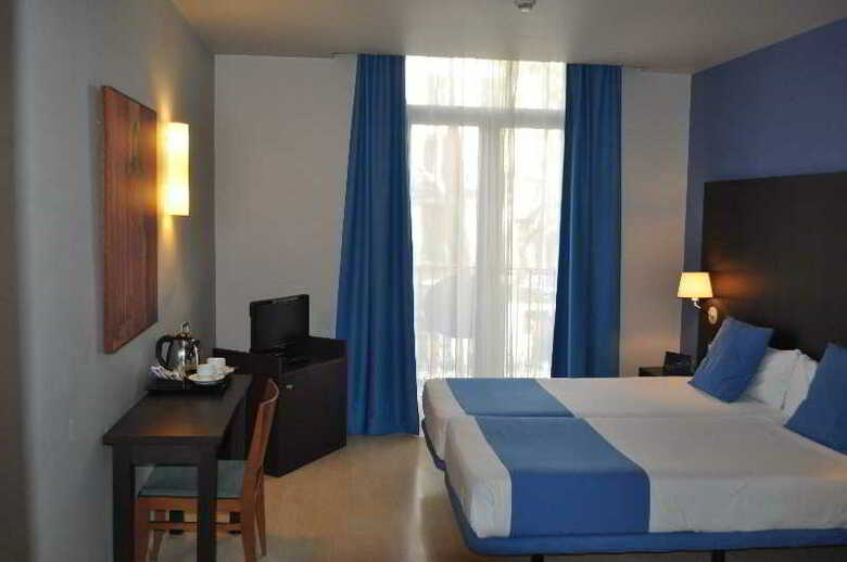 Hotel Oriente Atiram