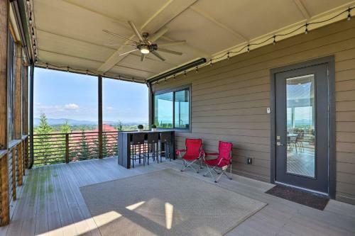 Luxe Asheville Home With Stunning Mountain View