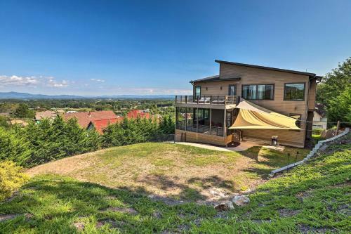 Luxe Asheville Home With Stunning Mountain View