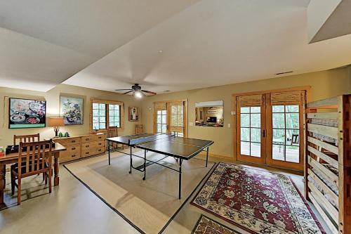 Elkhorn Cabin